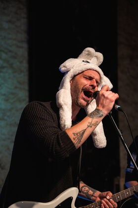 Cizí peří koncert